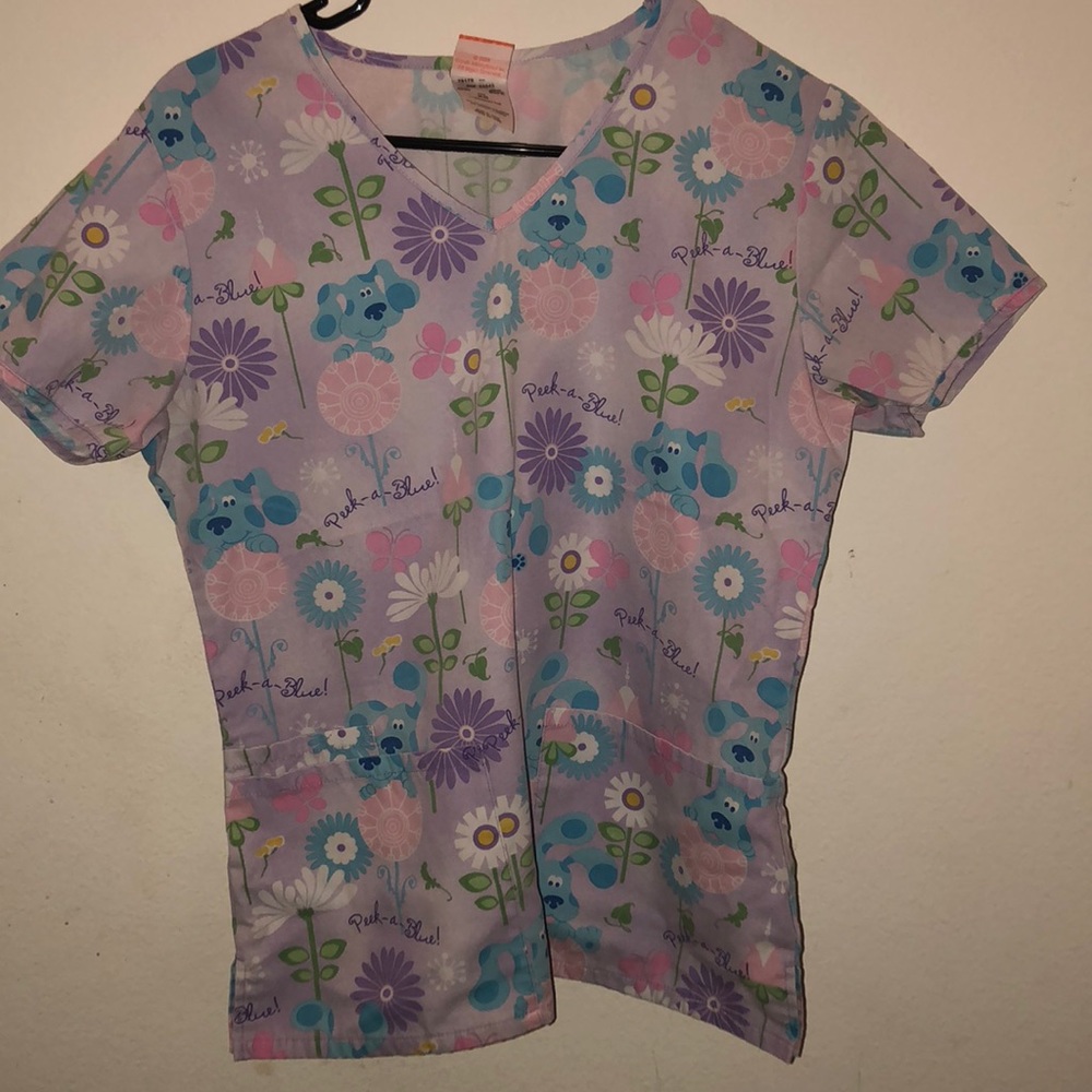 Super cute Blue clue’s scrub top!